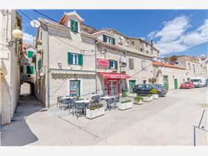 Ferienhäuser Riviera von Split und Trogir,Buchen  Luka Ab 11 €