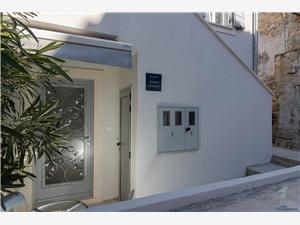 Apartman Split i Trogir rivijera,Rezerviraj  Marina Od 11 €