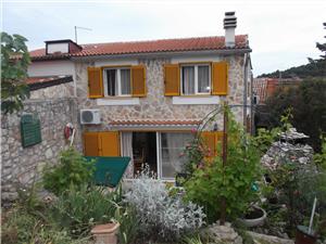 Stone house North Dalmatian islands,Book  Sunce From 11 €