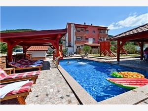 Accommodation with pool Kvarners islands,Book  Dobrivoje From 18 €