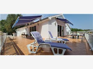 Appartement Midden Dalmatische eilanden,Reserveren  view Vanaf 32 €