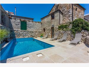 Accommodatie met zwembad De Crikvenica Riviera en Rijeka,Reserveren  Royal Vanaf 47 €
